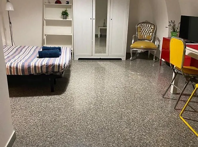 Little Flat - Heart Bari